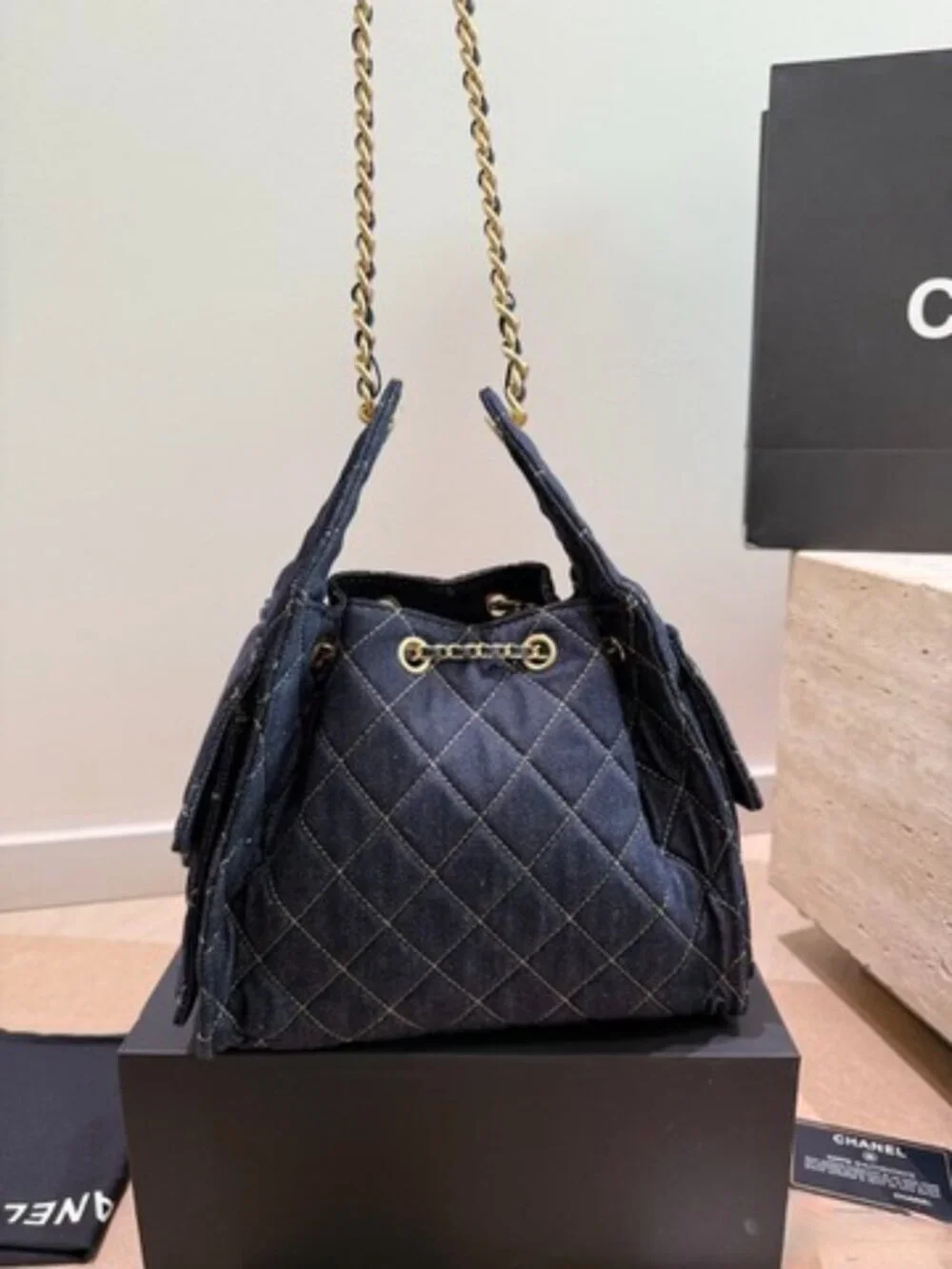 Luxury 25C Hobo Bucket Bag 26cm Quilted Denim Drawstring Shoulder Bag - Picture 3 of 9